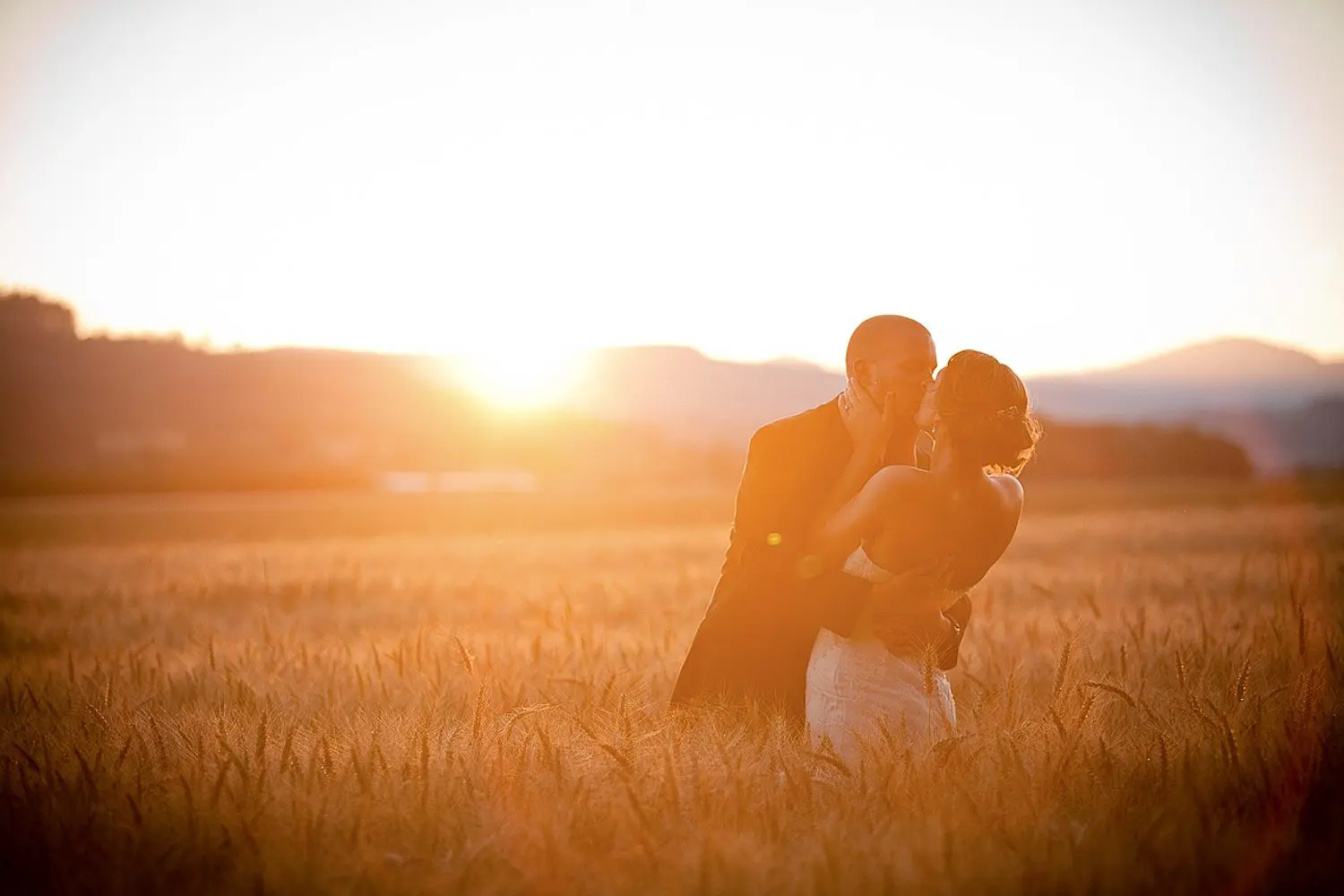 Documentary style wedding photographer phoenix