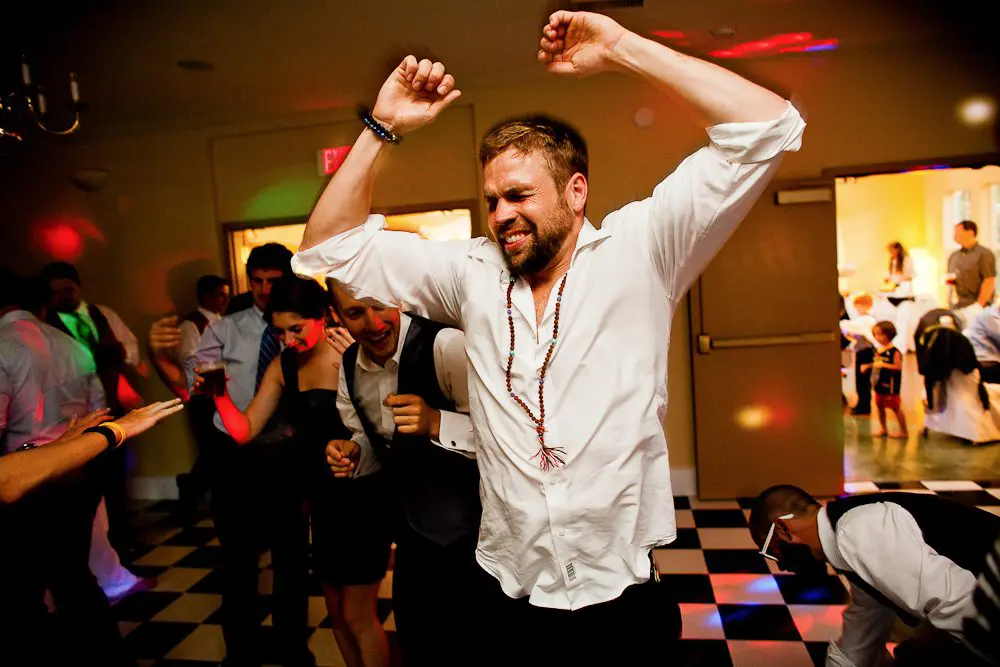groomsmen getting wild groomsmen dancing