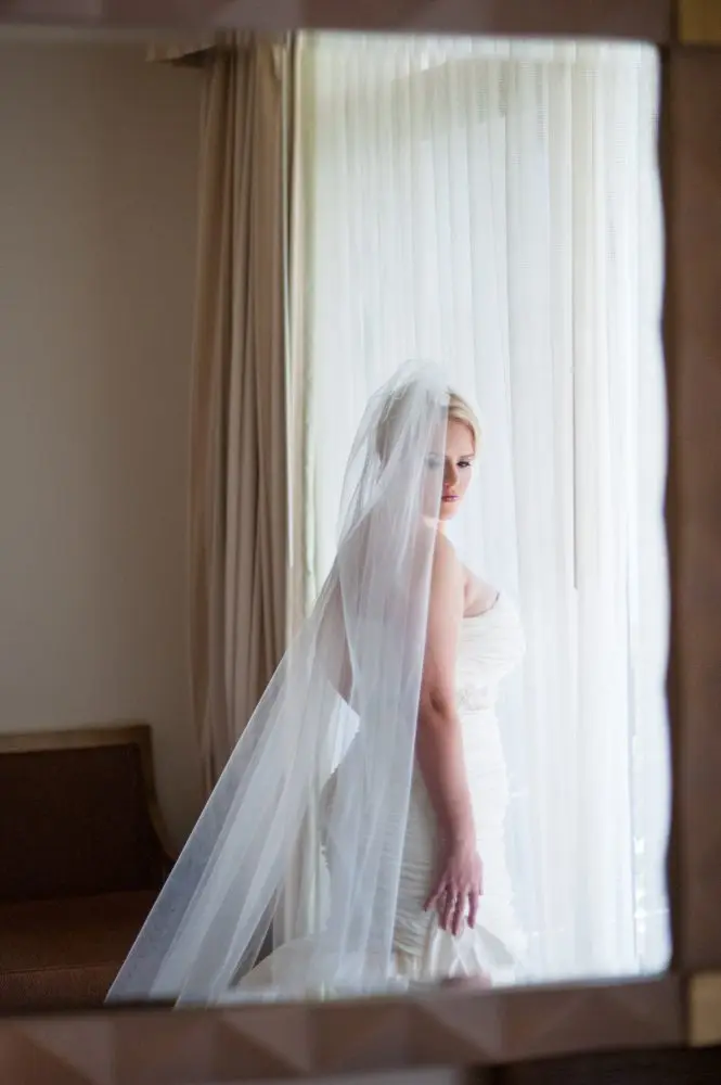 wedding photographers in phoenix getting ready for the ceremony