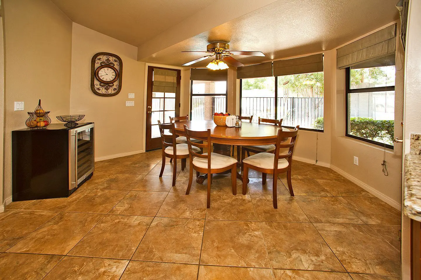breakfast nook