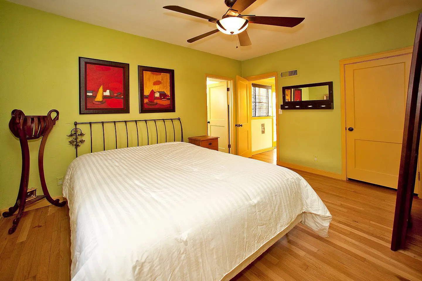 master bed room