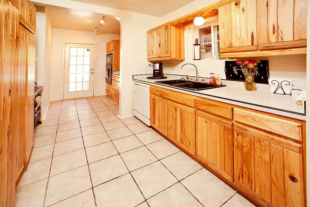 galley kitchen