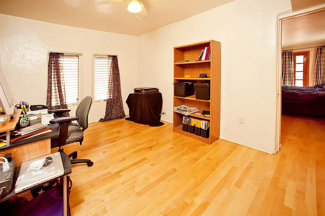 office den