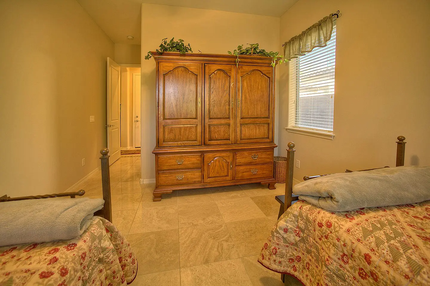 guest room again