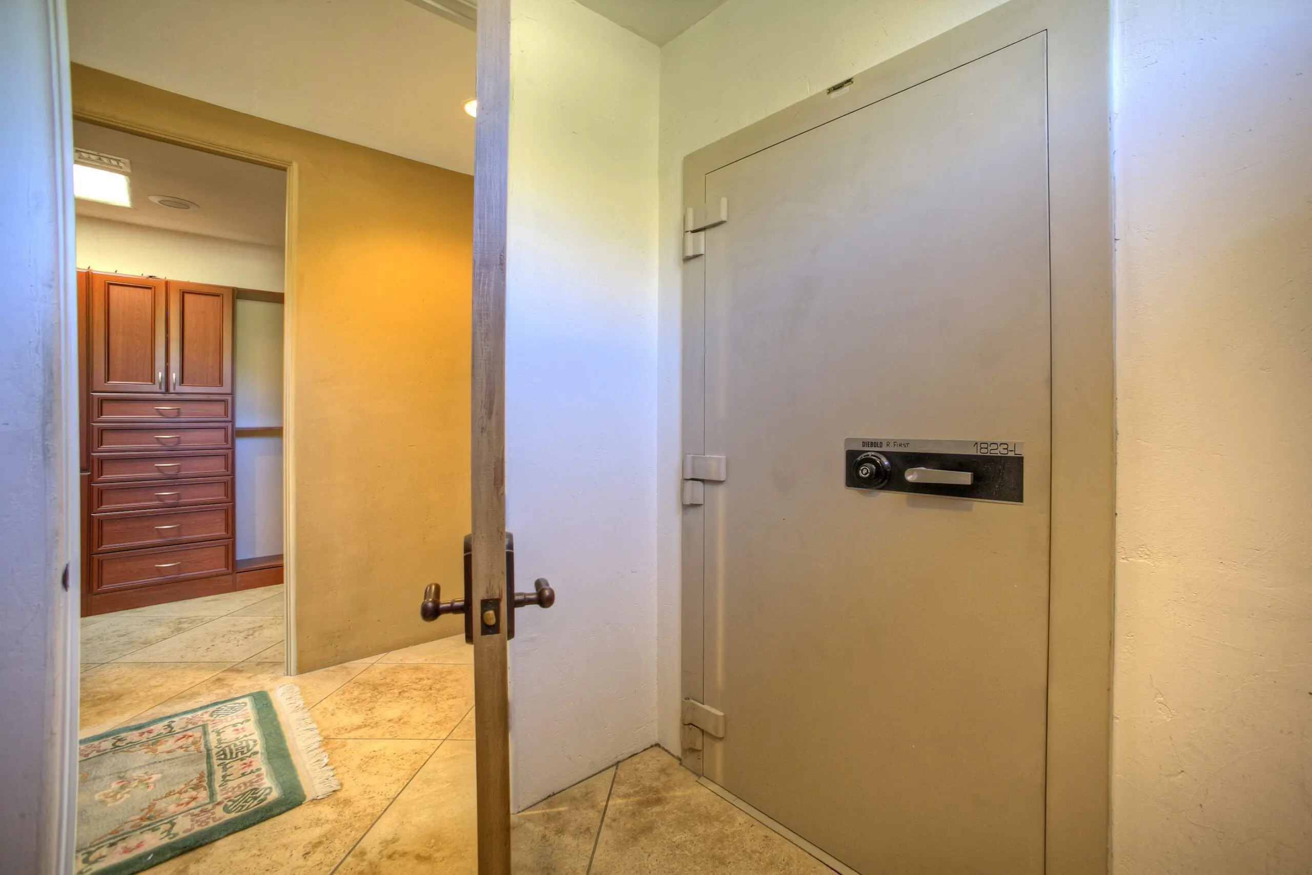 four seasons real estate photographer