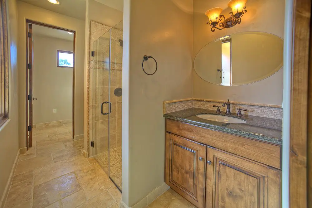 office den bathroom