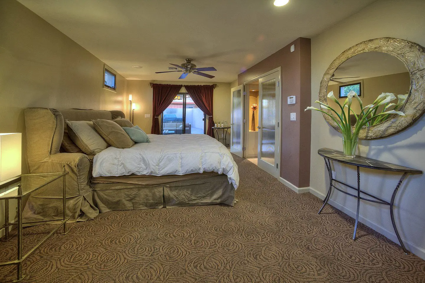 master bed room