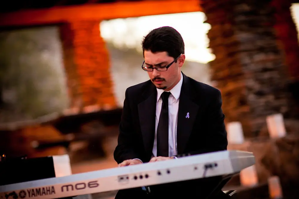 the wedding band pianist