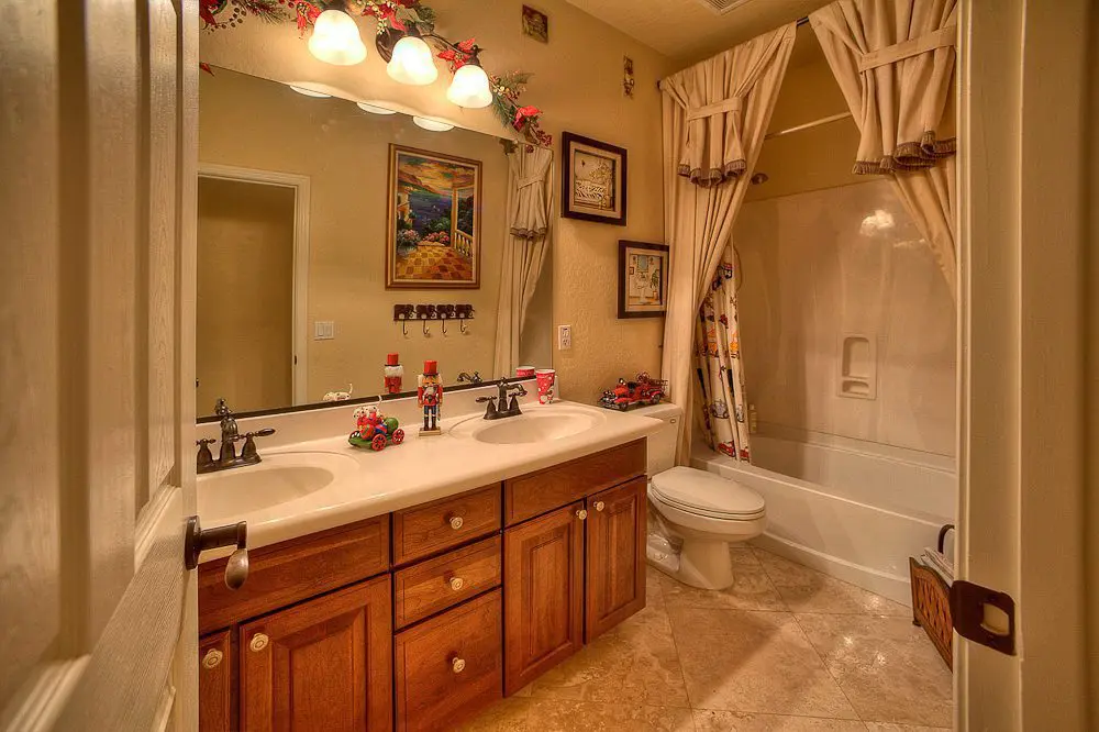 shared hallway bathroom