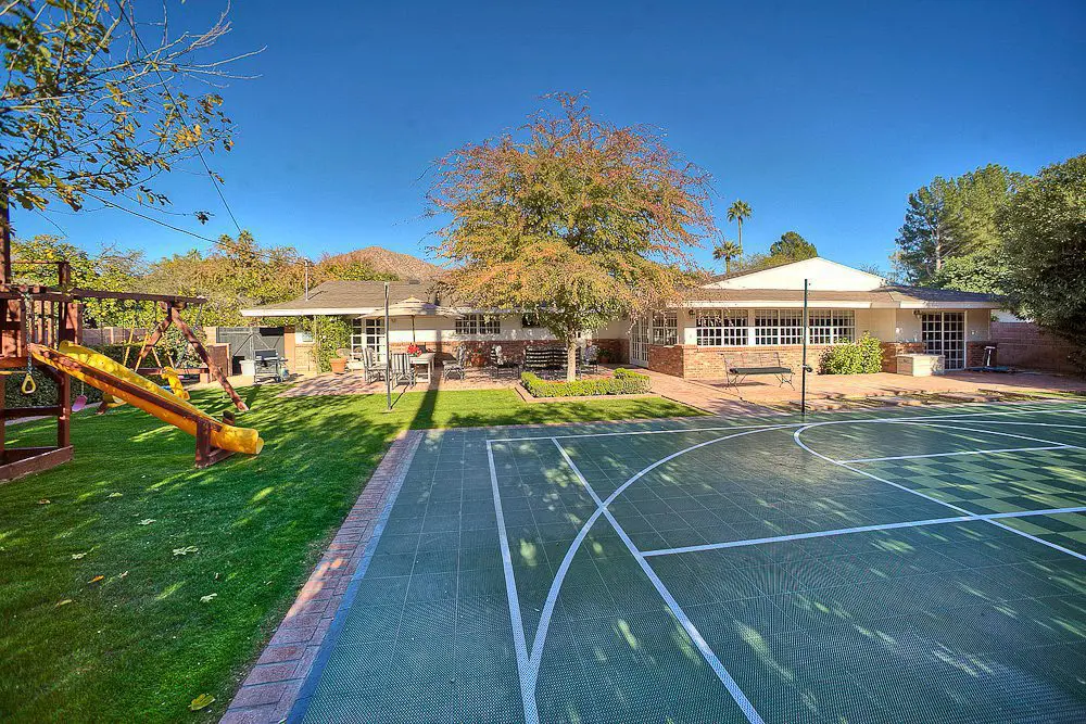 view of camelback mountain from backyard