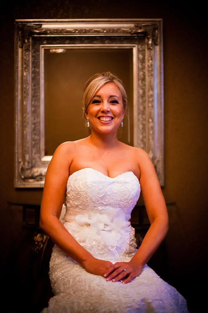 the bride's portrait just after dressing