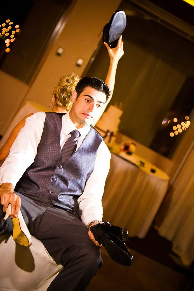 funny shot of the groom