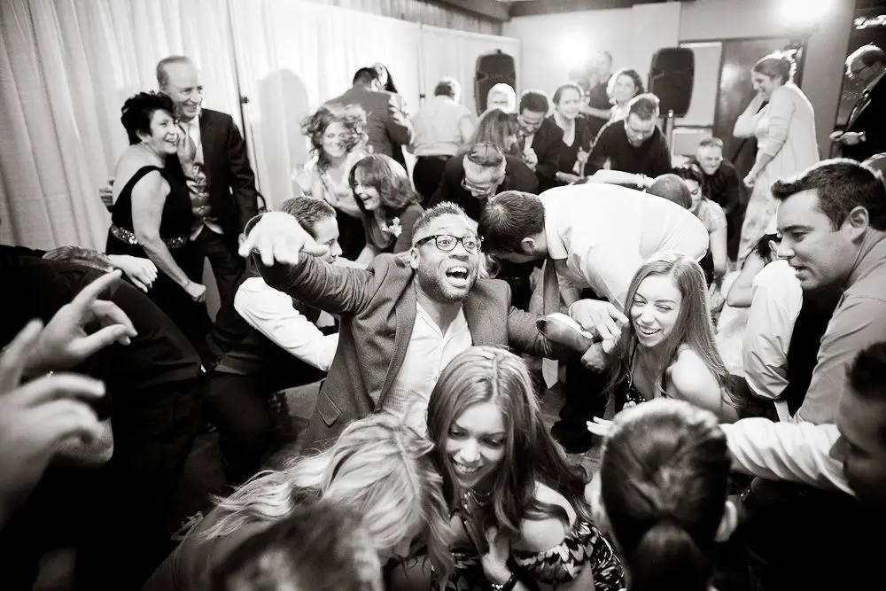 guests getting down