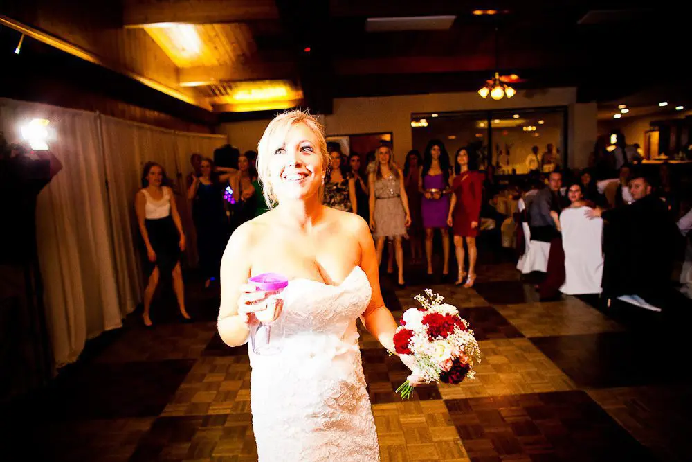 the boutique toss