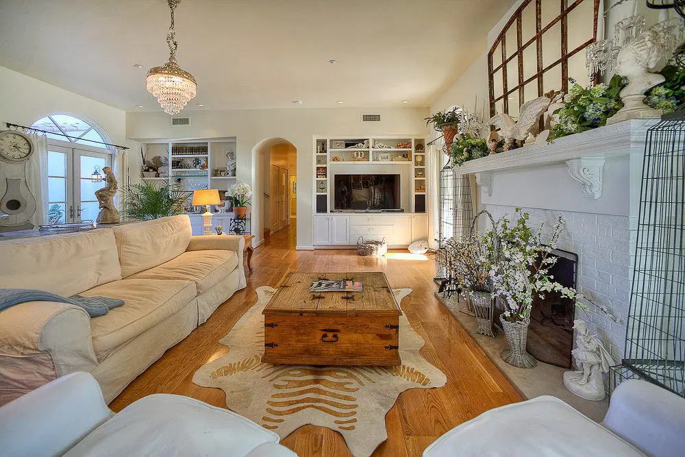 living room from kitchen