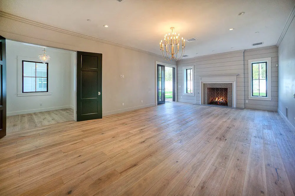 sitting area for the master bedroom