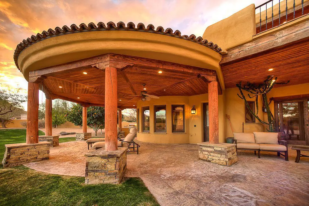the back patio and grilling area
