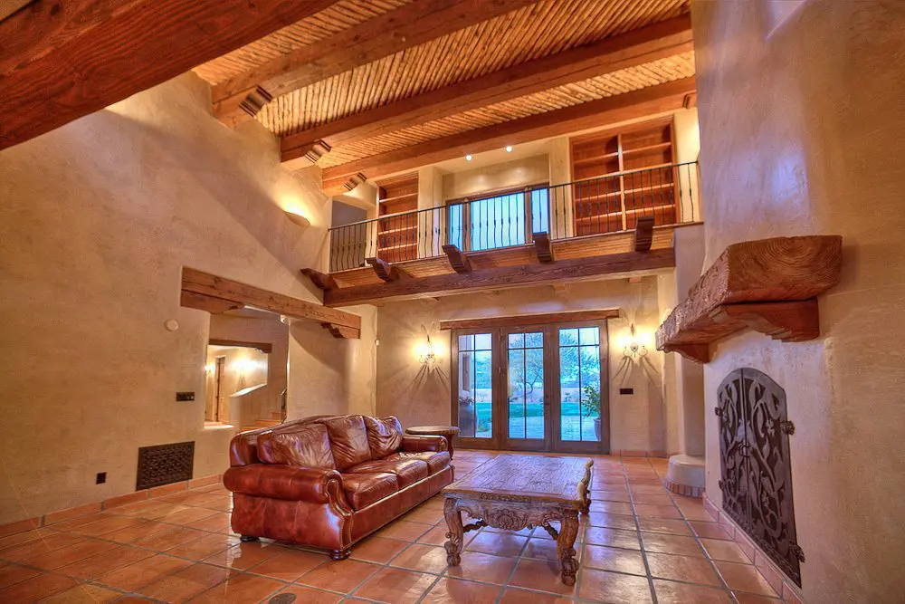 great room looking in the opposite direction