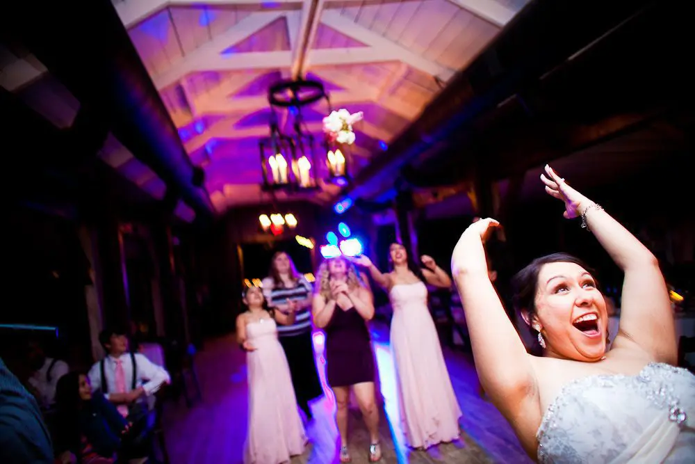 the flower toss