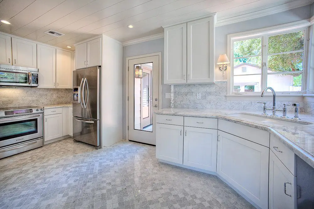 secondary view of kitchen