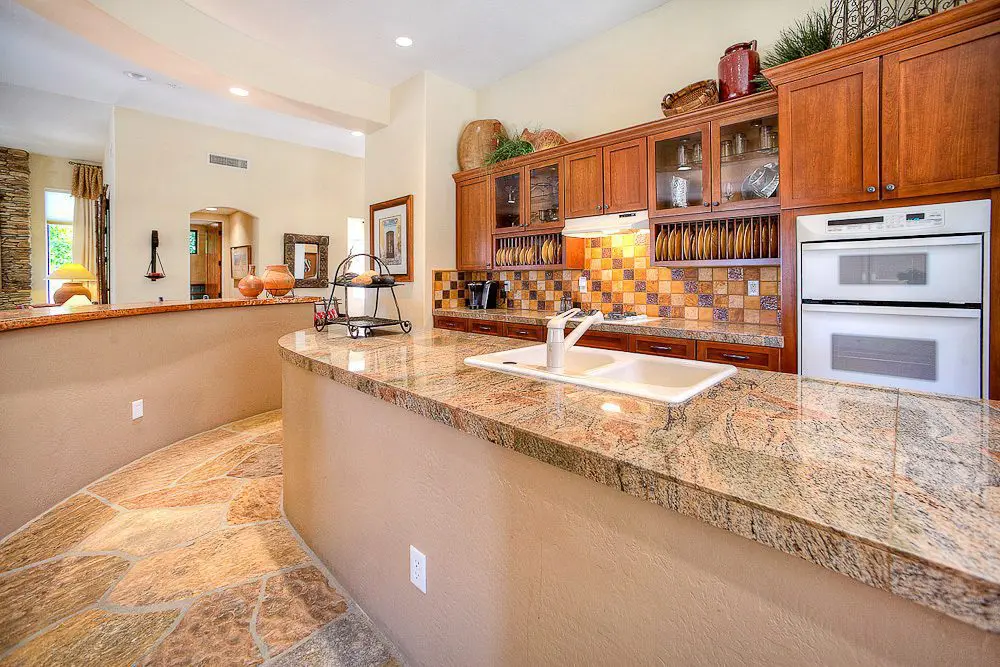 phoenix real estate photography kitchen counter