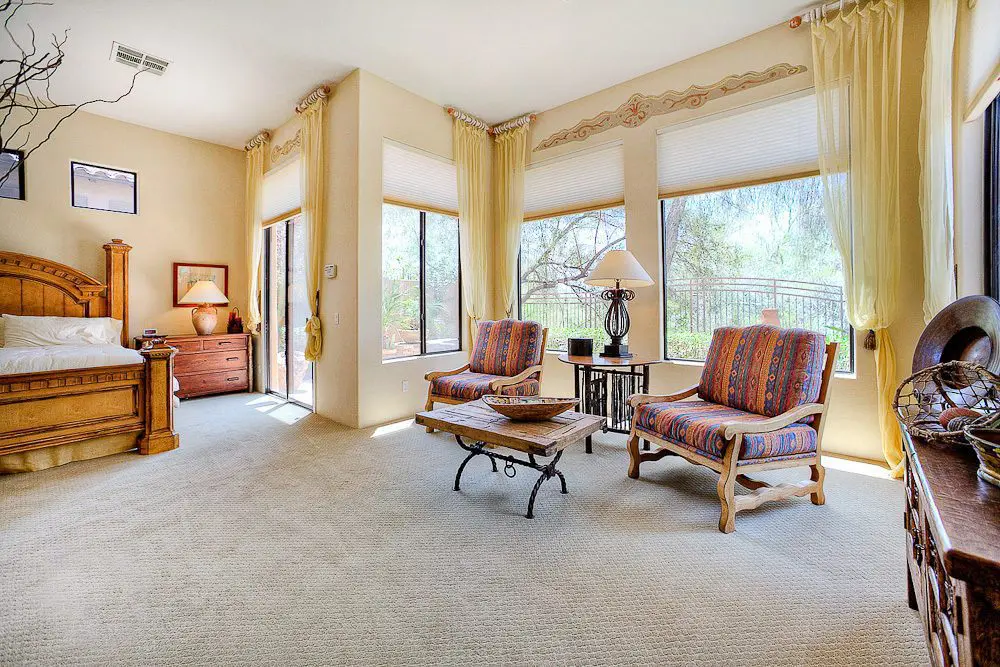 phoenix real estate photography master bedroom sitting area