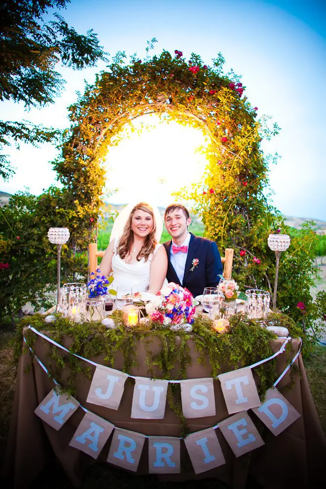 bride and groom table