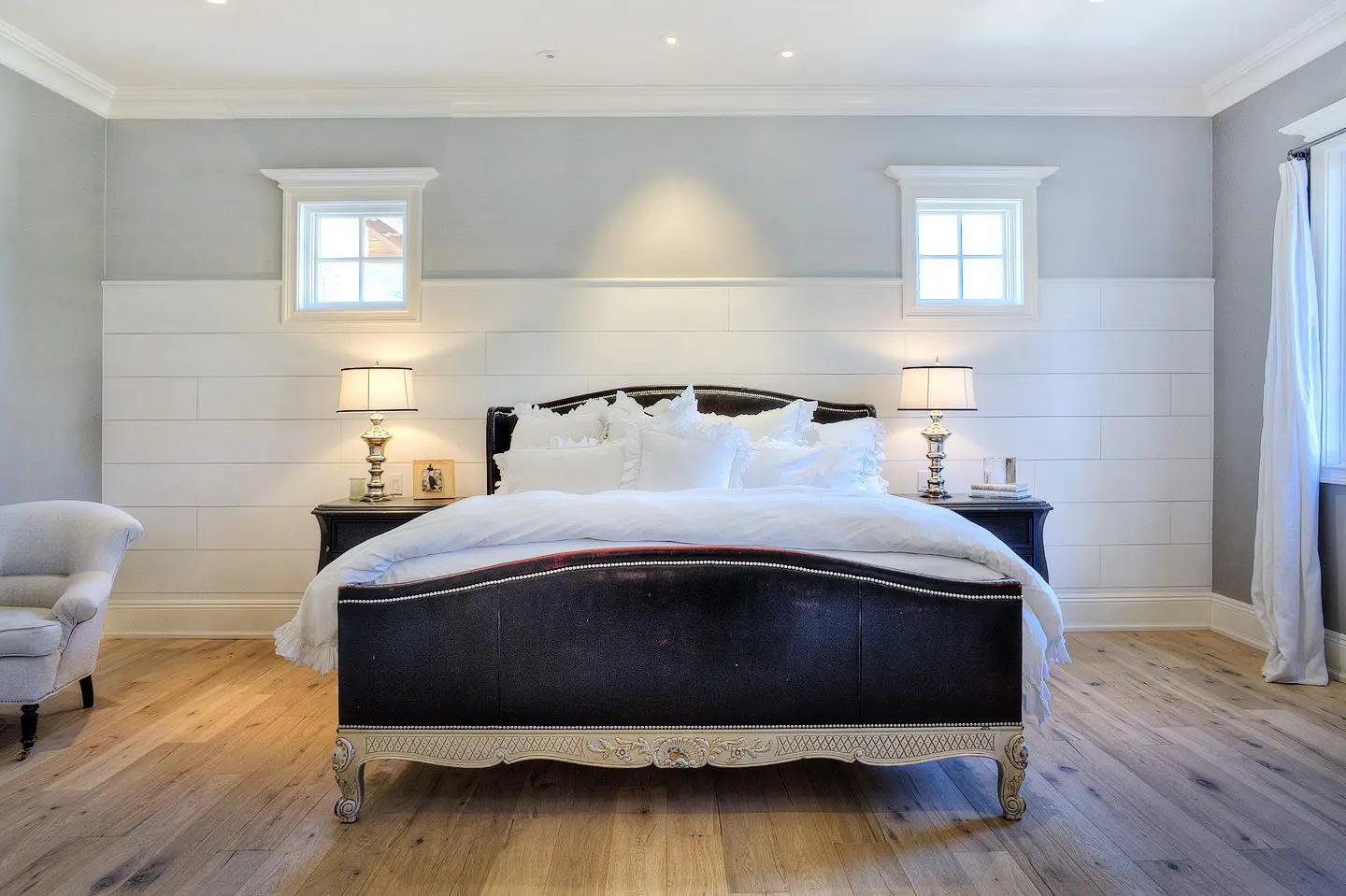 bed straight on