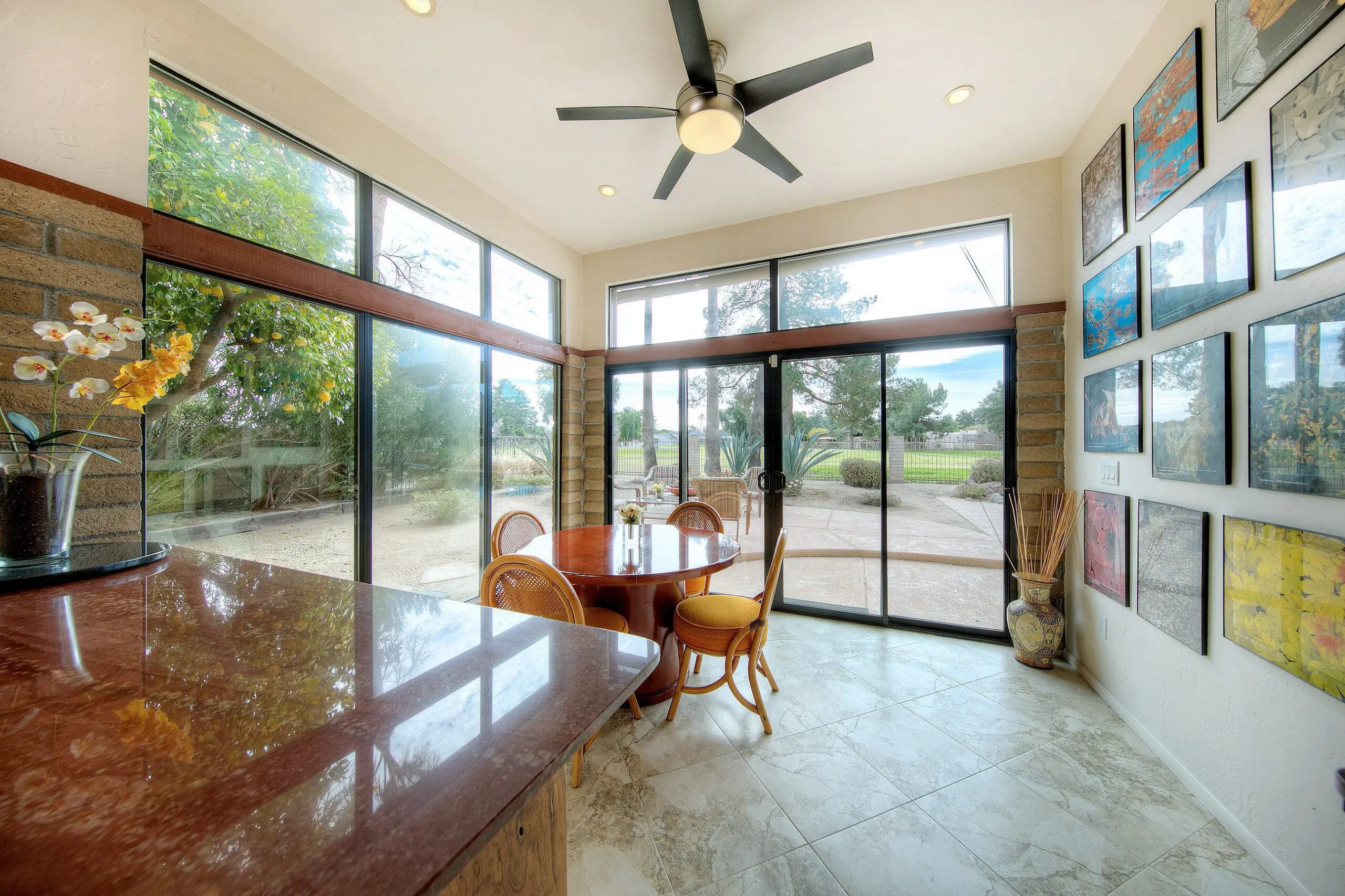 Phoenix & Scottsdale Real Estate Commercial architecture Photographer window lighting