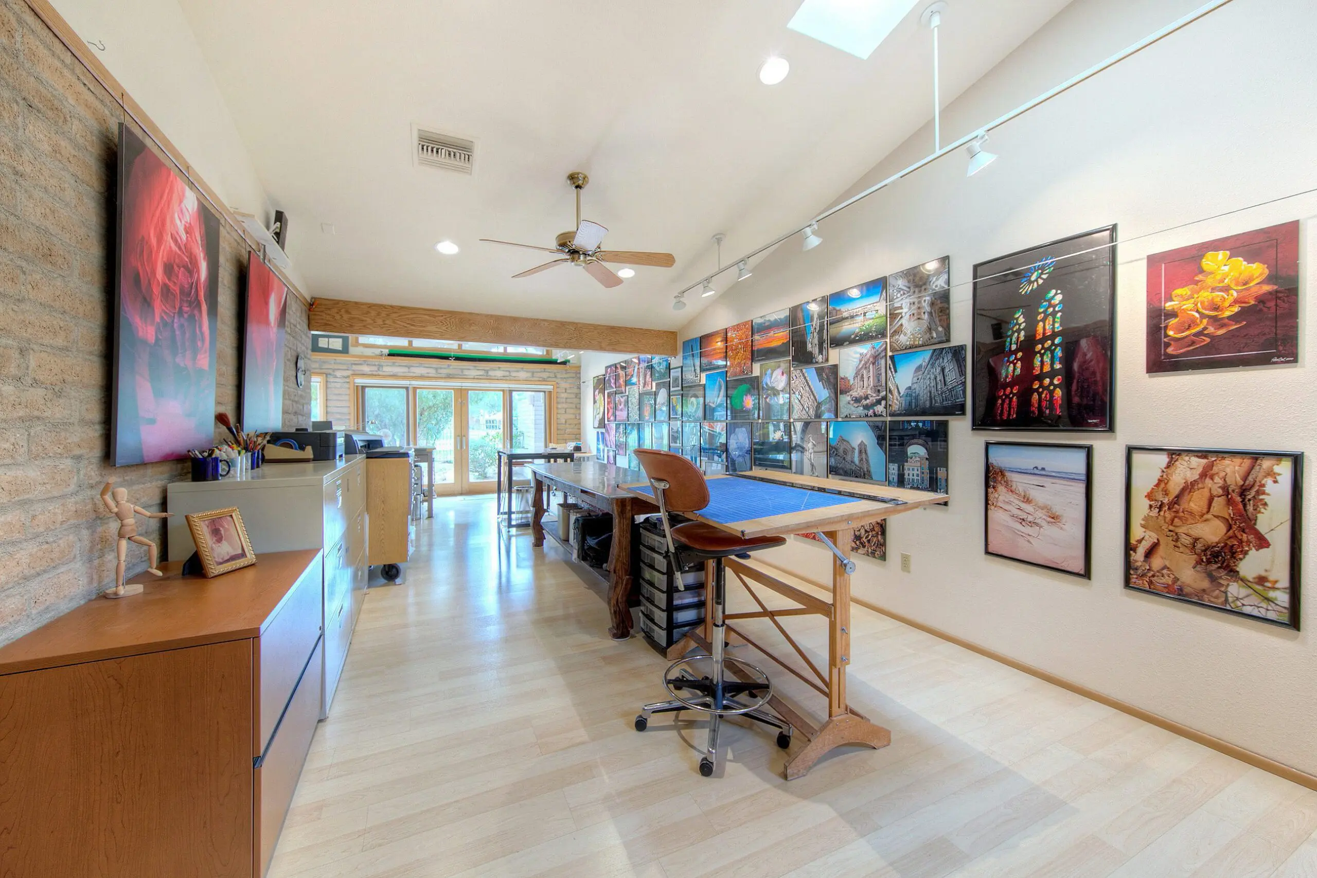 Phoenix & Scottsdale Real Estate Commercial architecture Photographer in home studio