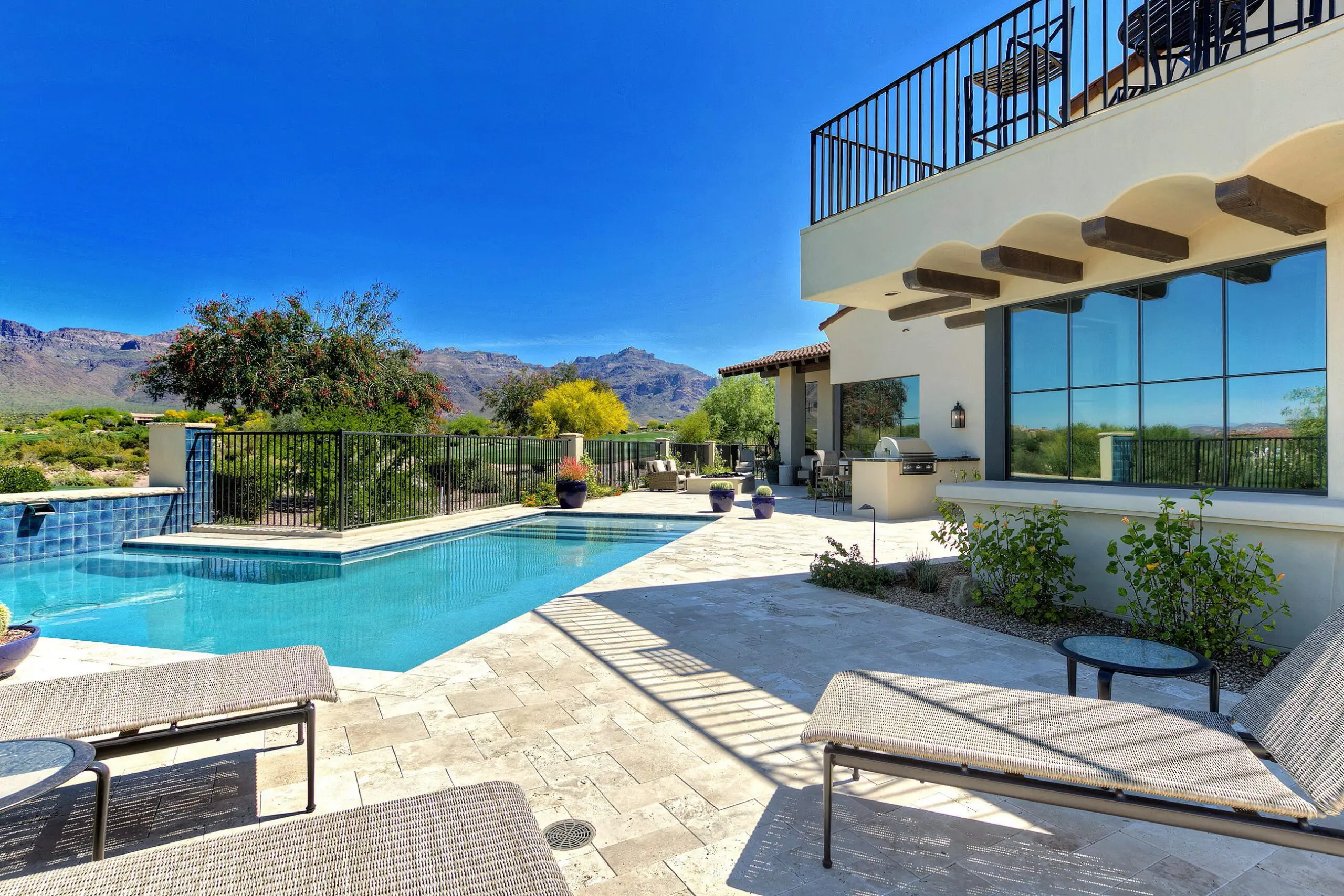 Phoenix & Scottsdale Real Estate Commercial architecture Photographer magazine quality real estate photographer