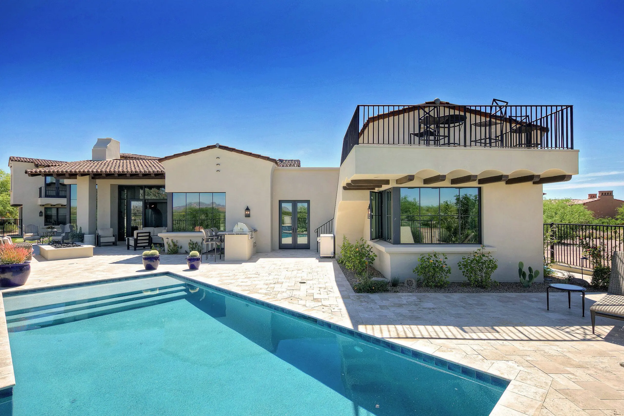 Phoenix & Scottsdale Real Estate Commercial architecture Photographer Gold canyon luxury real estate photographer
