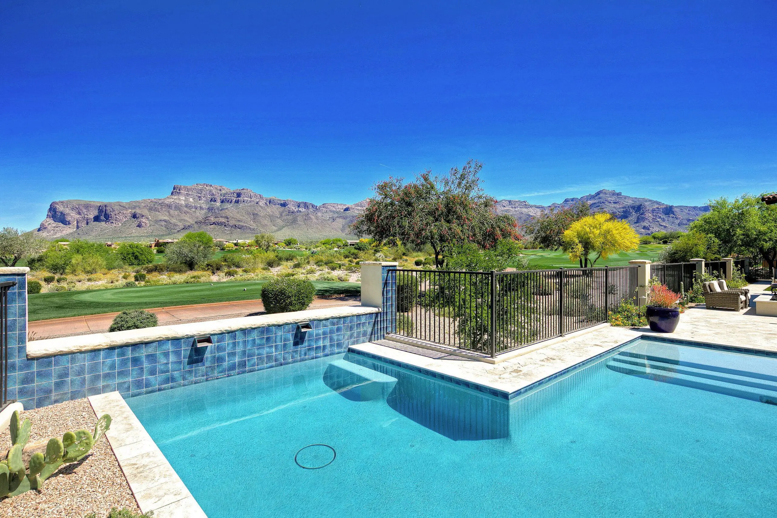 Phoenix & Scottsdale Real Estate Commercial architecture Photographer scottsdale architecture photographer