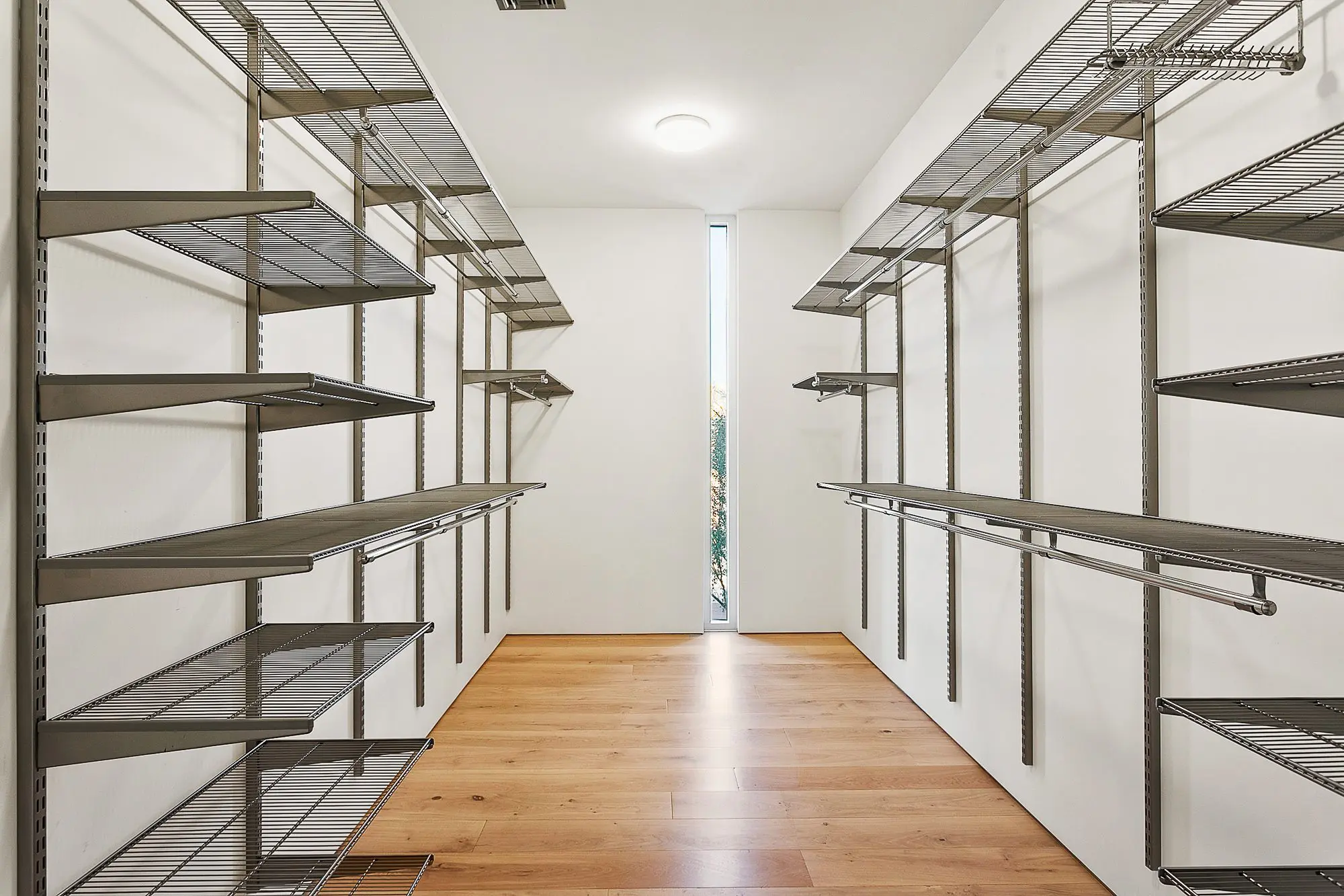 Phoenix & Scottsdale Real Estate Photographer master closet