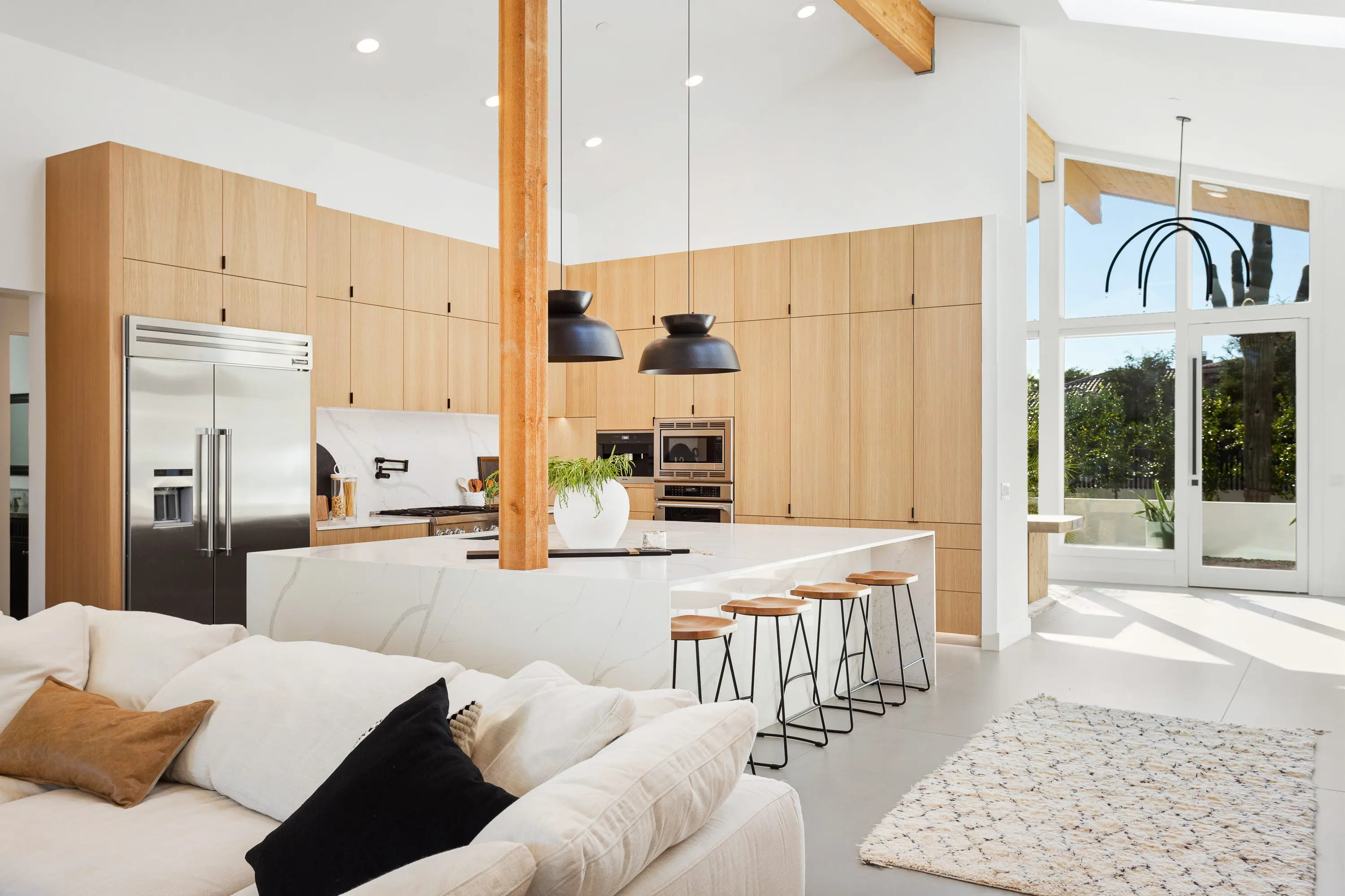 Phoenix & Scottsdale Real Estate Commercial architecture Photographer open concept living to kitchen