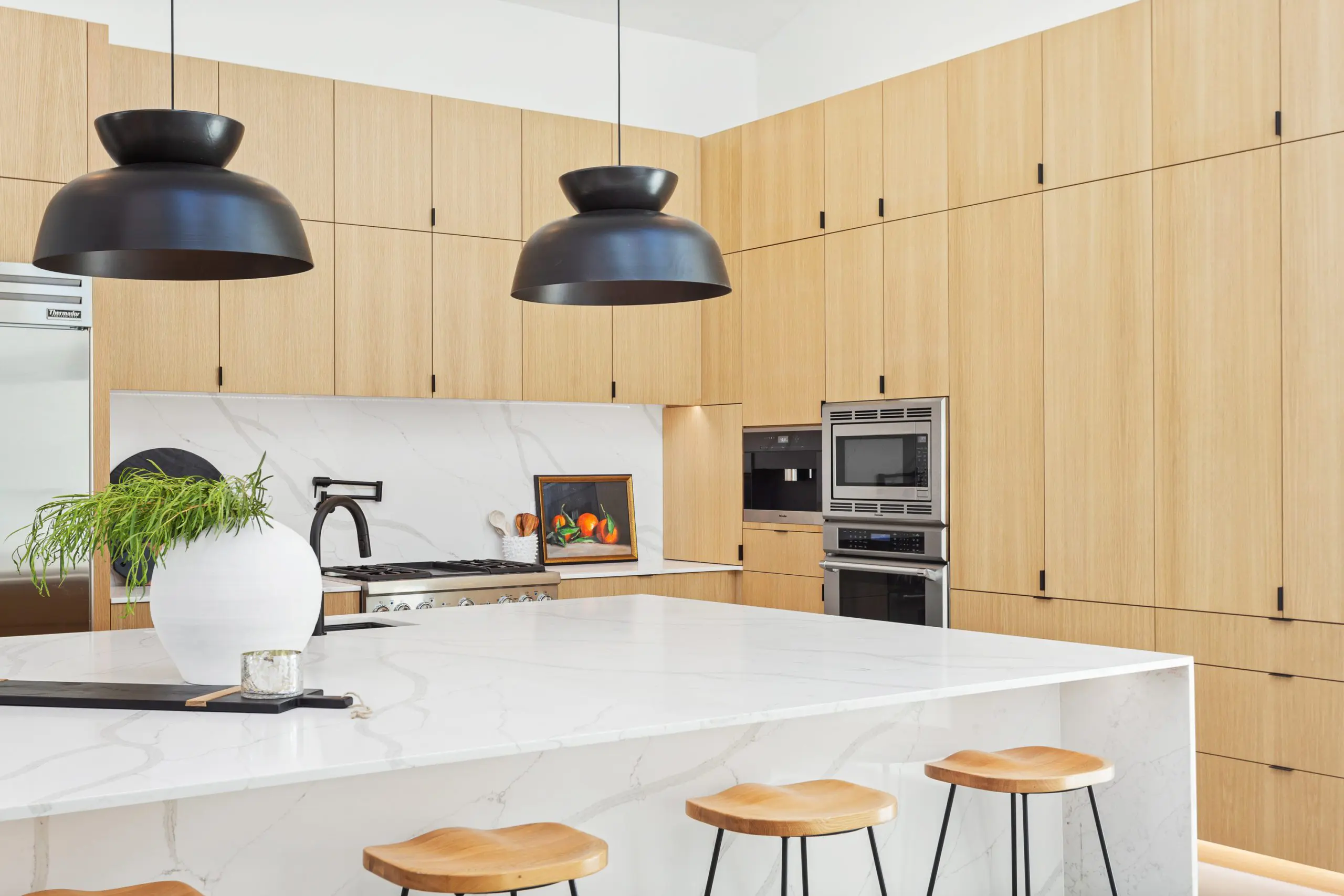 tight shot to kitchen