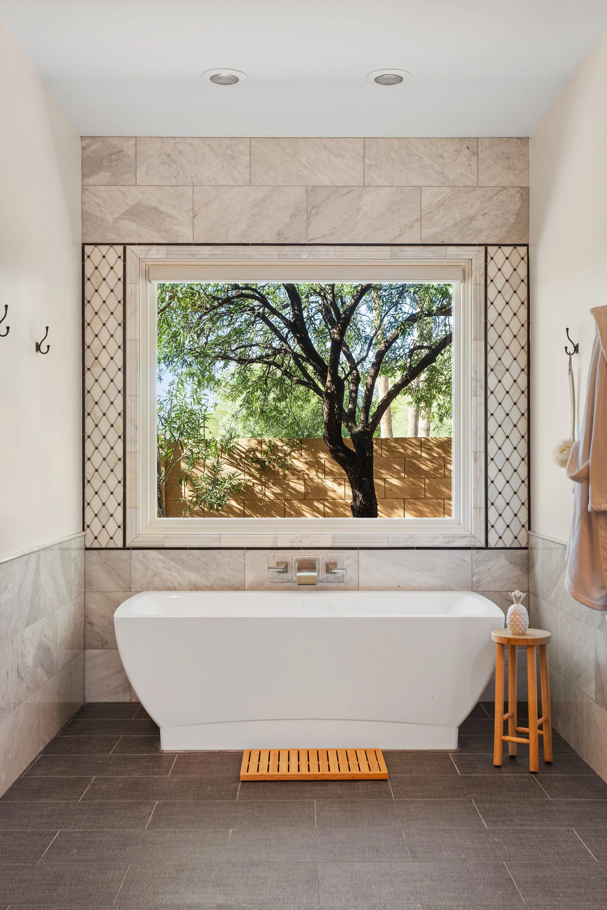 Phoenix & Scottsdale Real Estate Commercial architecture Photographer dream bathtub