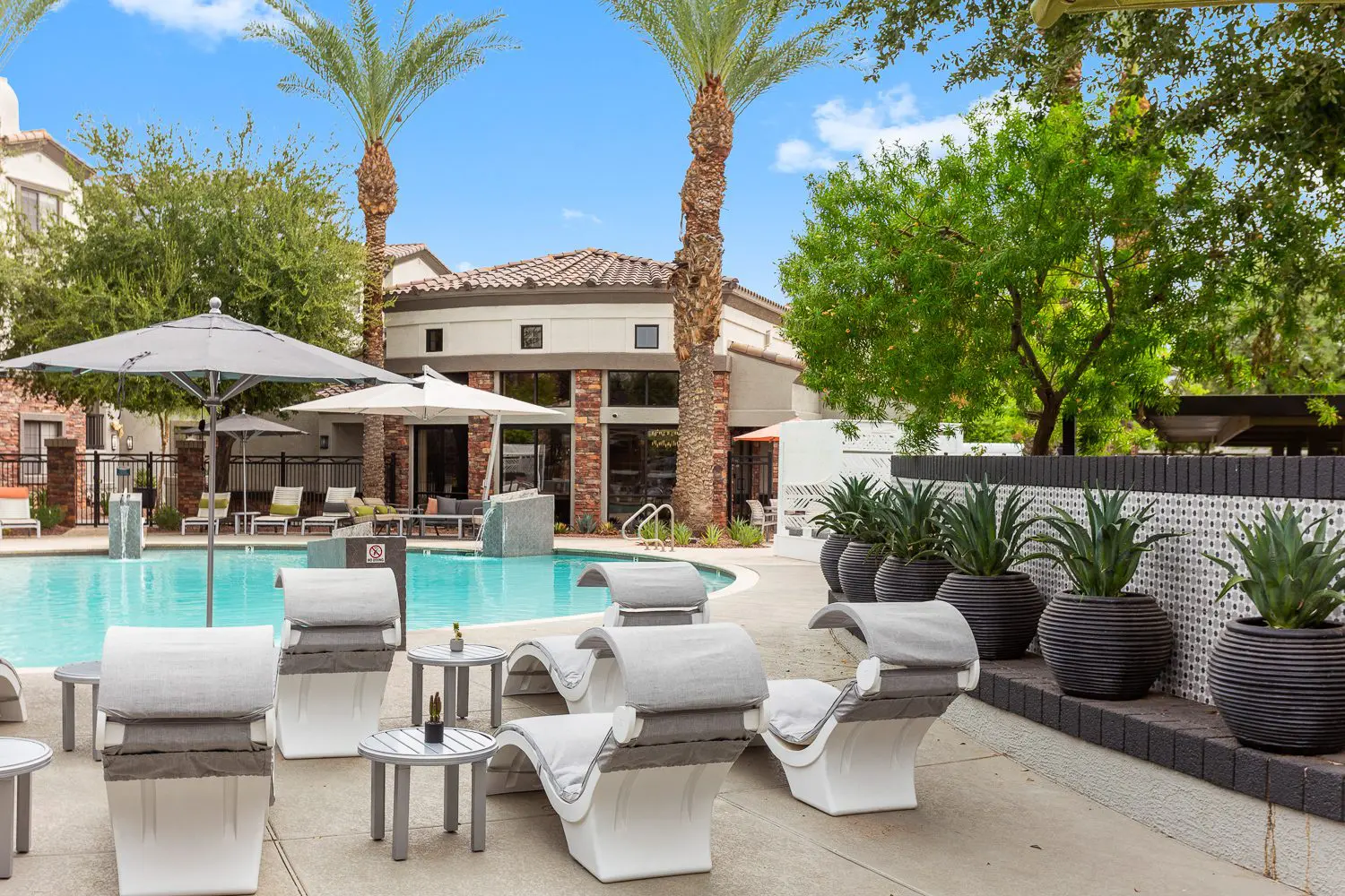 Phoenix & Scottsdale Real Estate Commercial architecture Photographer