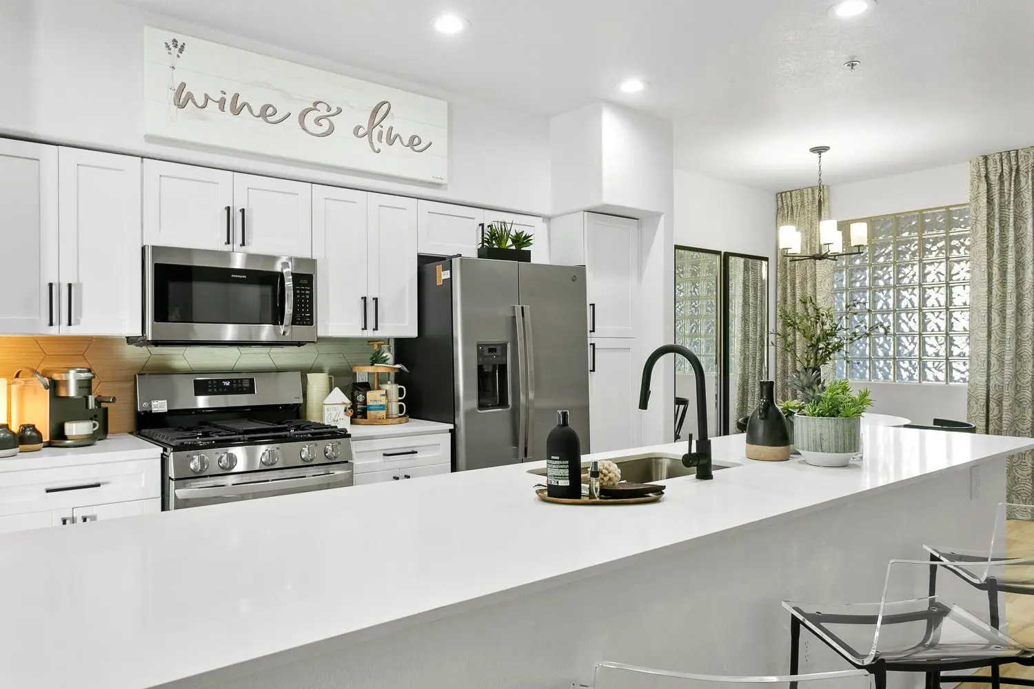 Phoenix & Scottsdale Real Estate Commercial architecture Photographer phoenix apartment photography