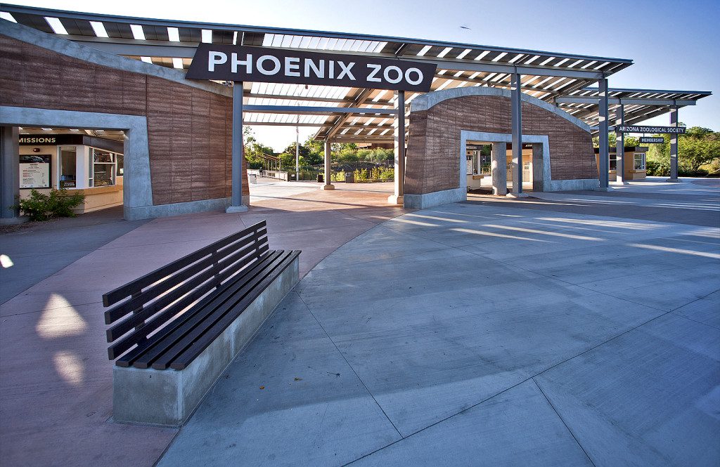 Entrance to Phoenix Zoo