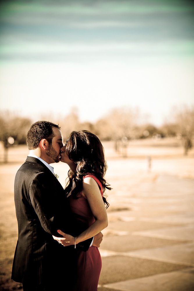 kissing picture